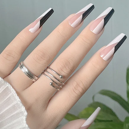 High Quality Luxury Diamond Elegant White French With Nude Color False Nails Extra Long False Nails Tipc Curve Elegant Design
