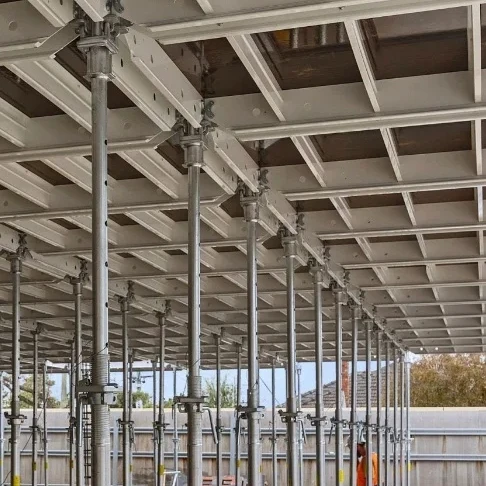 Slab Formwork with early stripping mechanism