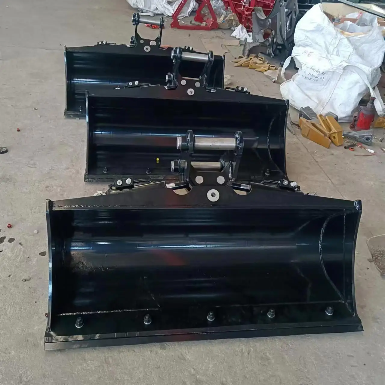 China Factory Excavator Tilt Bucket Mud bucket 1800mm Width Hydraulic Tilt Bucket for CAT