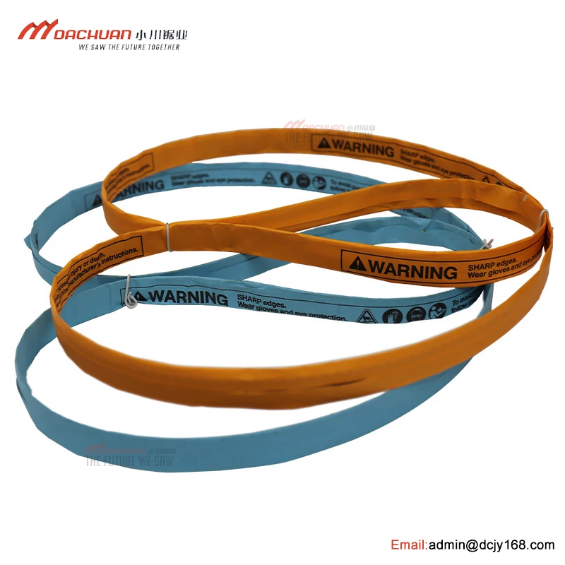 Meat and bone saw blade for sawing meat, fish and poultry