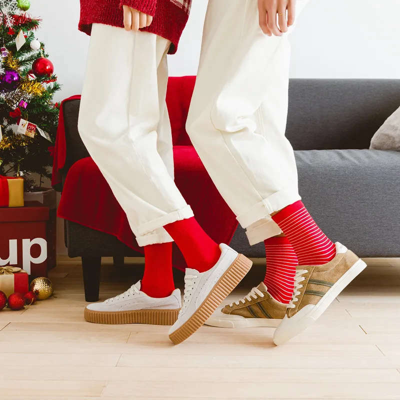 KTS- 105-5  Wholesale Red Mens Womens Socks Plaid Dot Stripe Cotton Happy Socks For Men Women