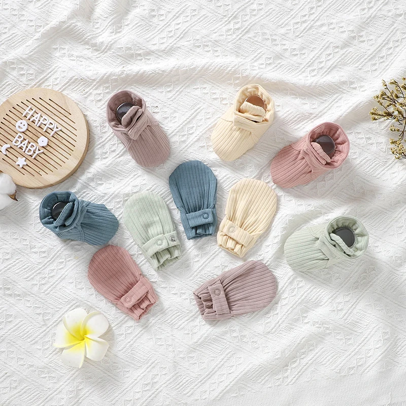 Cute Soft And Warm Solid Color Adjustable Snaps Flip Cover Baby Mittens