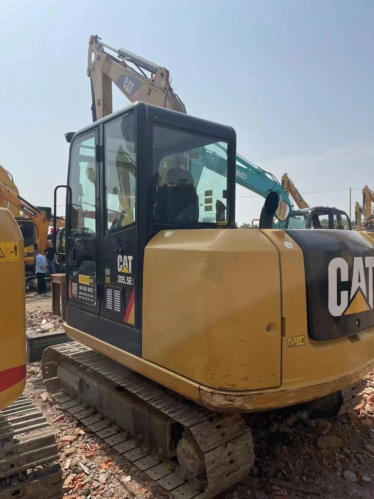 Hot sale used mini small excavators CAT 305.5E with high working efficiency and low price for individual usage