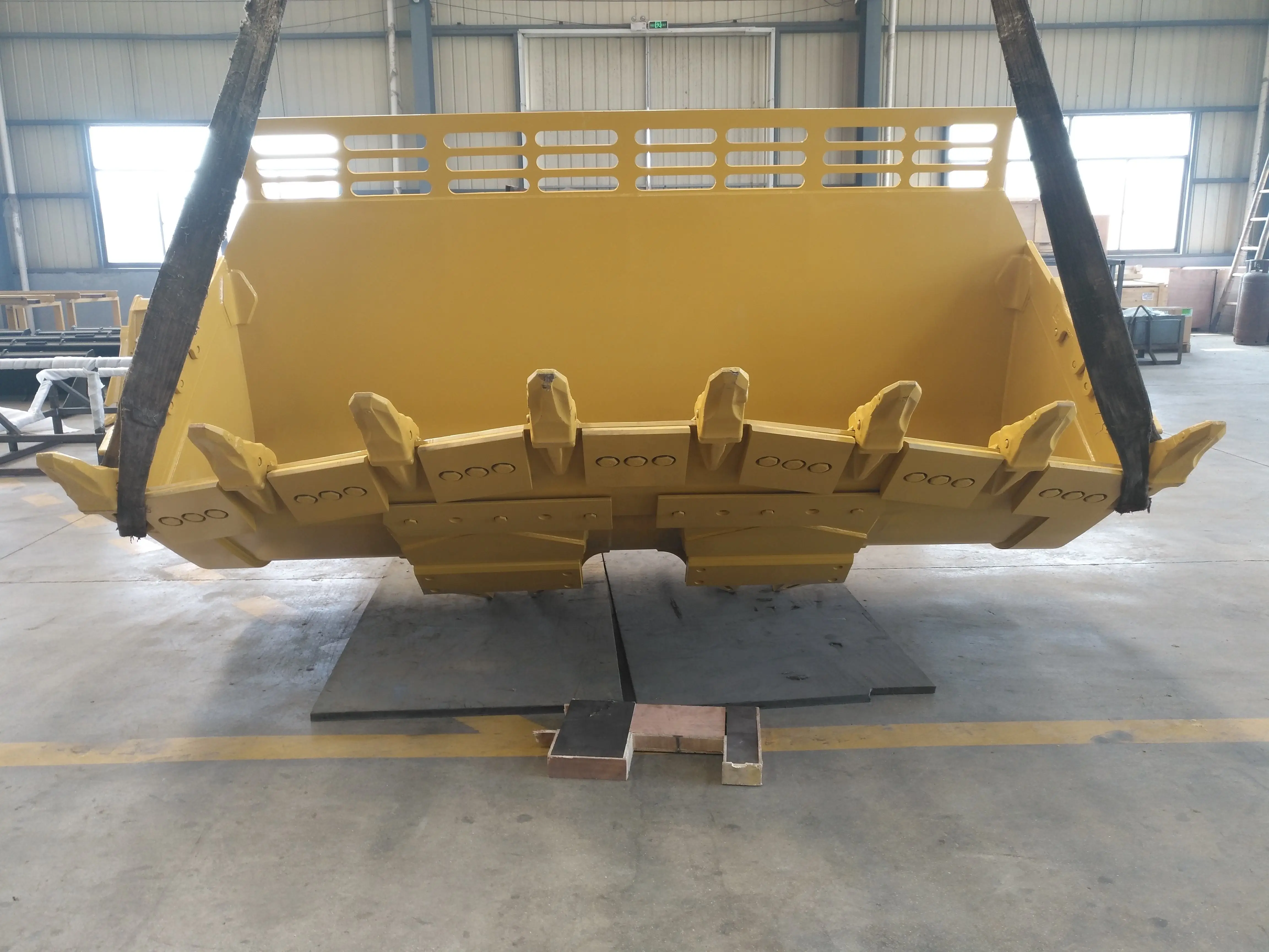 Farsee Parts rock drilling bucket teeth Reinforce Bucket tone Rock Crushing Bucket For 9T Wheel Loader