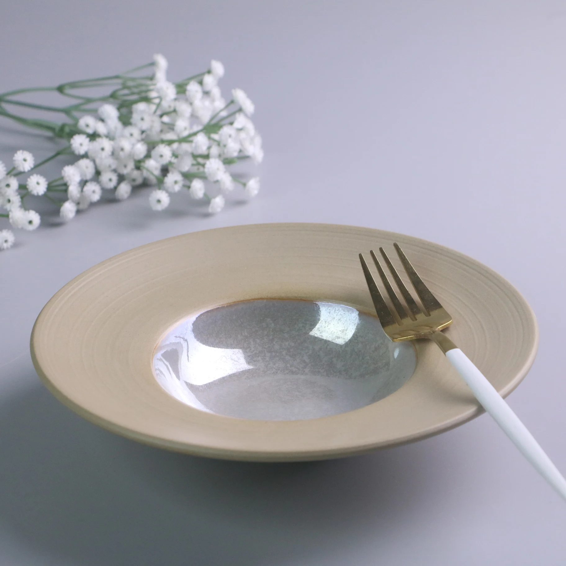 Hotel luxury silver Europe ceramic pasta plate wholesale logo custom restaurant porcelain dinnerware lunch round dish salad