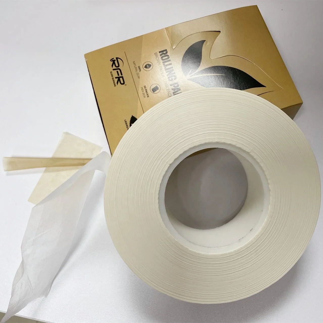 Factory Manufacture Jumbo Roll Smoking Paper King Size Material Paper Custom Rolling Paper Bobbin For Smoking