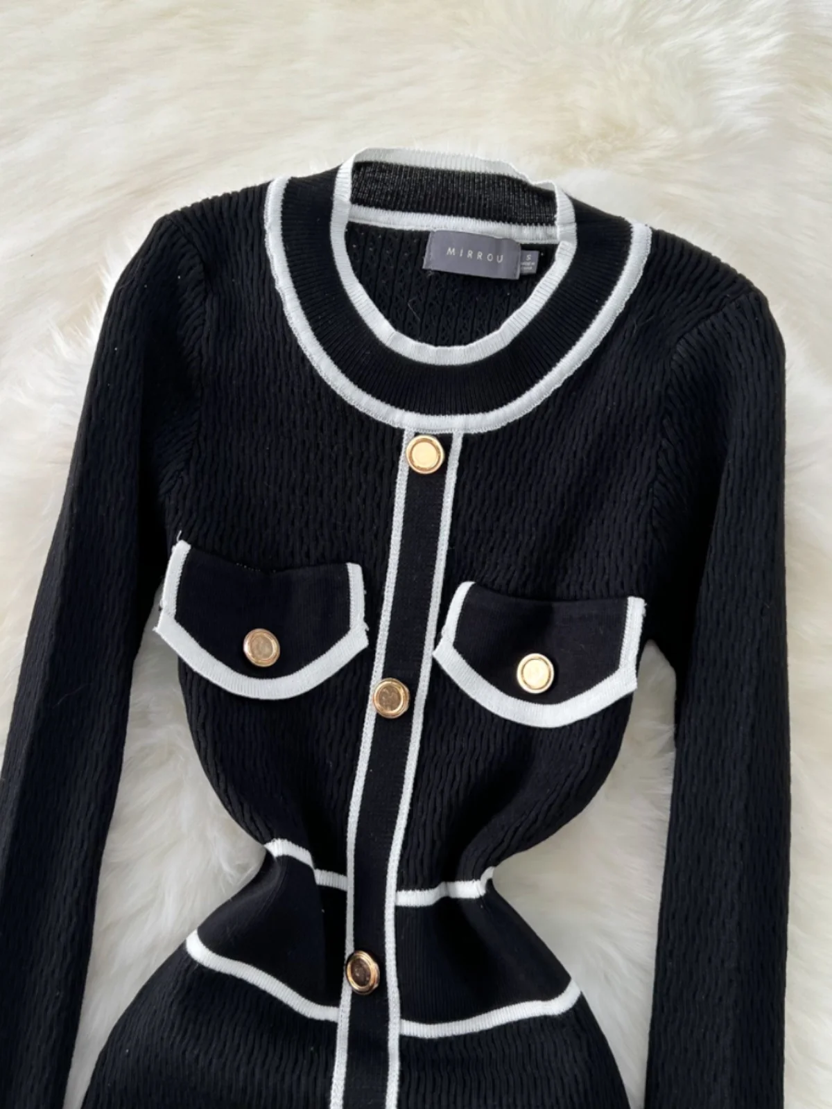 Autumn and Winter French Vintage Fragrant Style Contrast Color Long Sleeve Round Neck Mid length Knitted Wrap Hip Dress