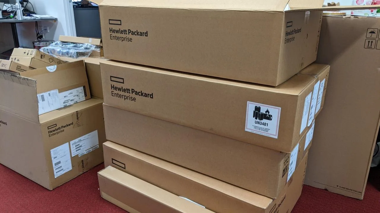 Новый HPE MSA 2050 2060 2062 16 Гб волоконно-канальный 24 SFF хранилище