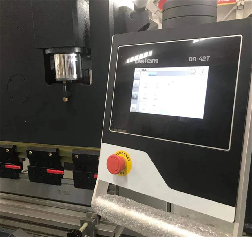 DA42T metal steel sheet plate folding machine miniature cnc hydraulic 40t 2200mm bending machine press brake wc67y