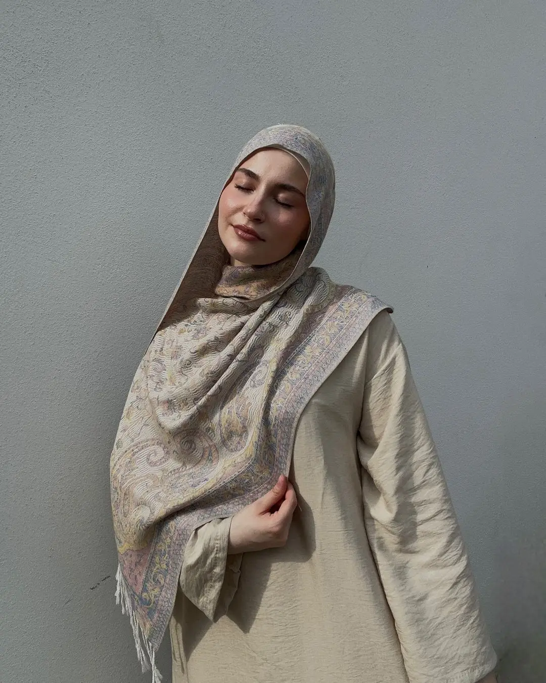 Женская кашемировая шаль с бахромой