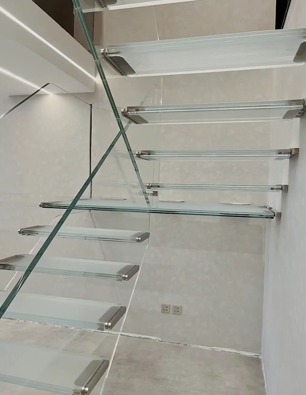 ECT High Quality Cantilevered Stairs Glass Folding Stairs Design Glass Staircase