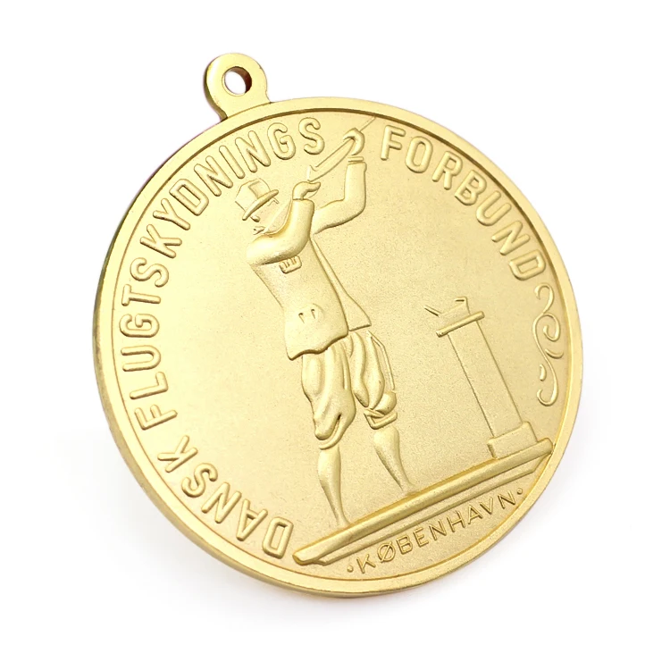 High Quality Metal Craft OEM Custom Medalla Matt Gold Medal With Crown