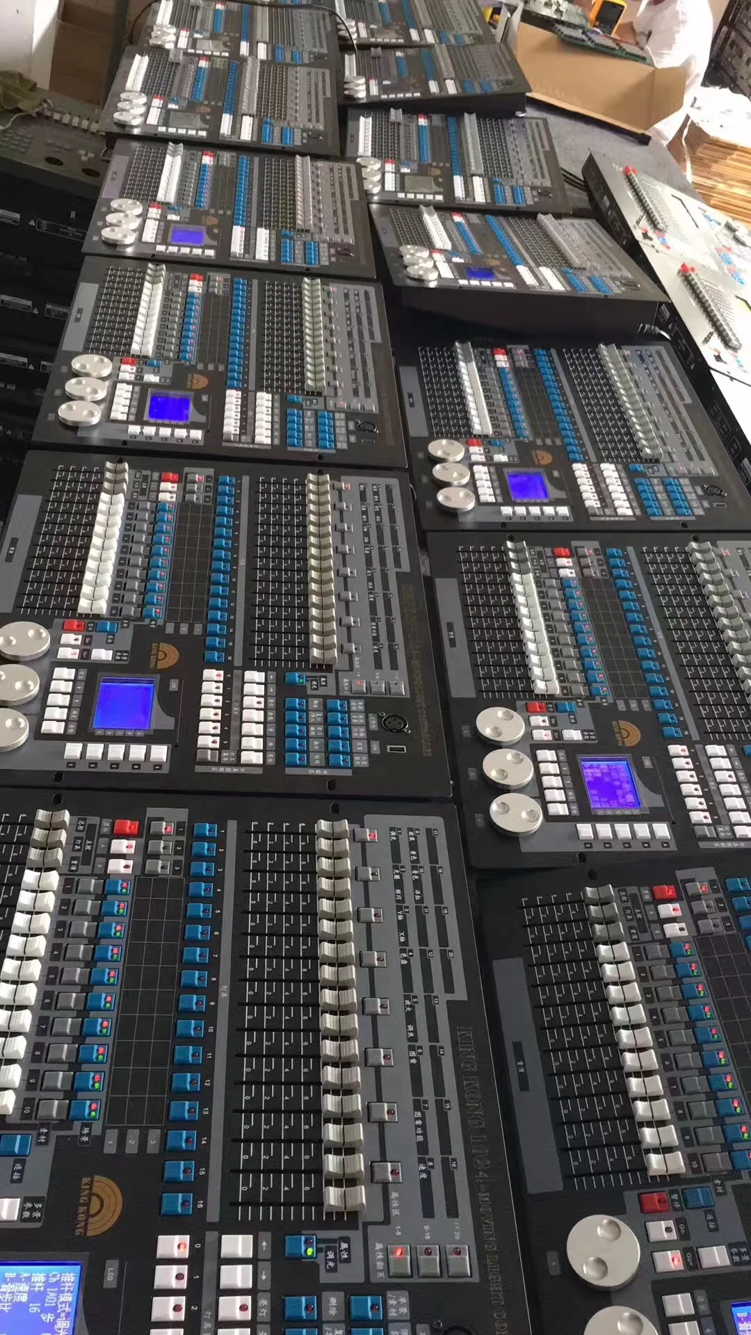 Профессиональное оборудование для аудио и видео DJ контроллер King Kong 1024 DMX512 консоль подвижной головки Par