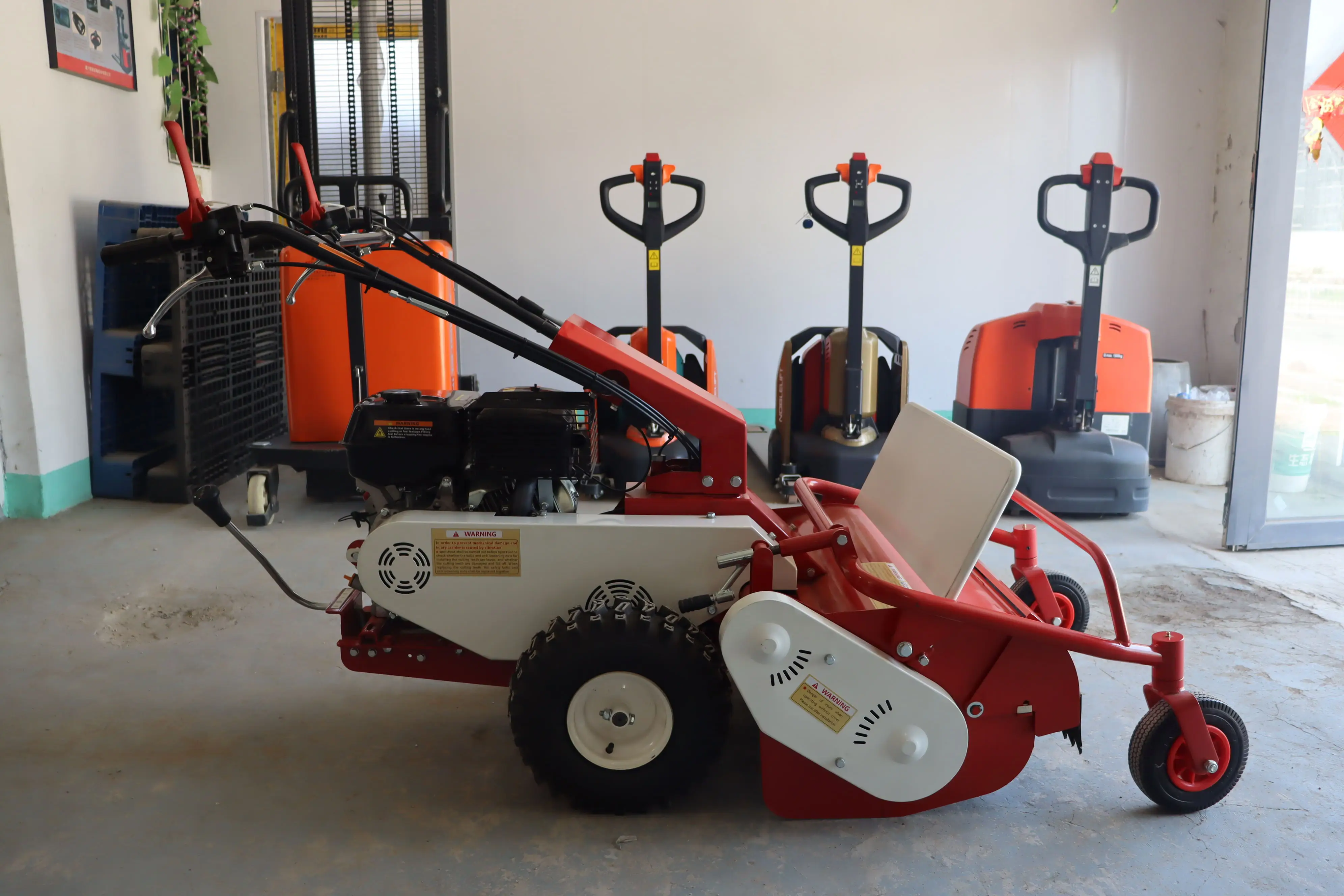 Lk0680L Wheeled Lawn Mower 9 Horsepower Longxin Gasoline Engine