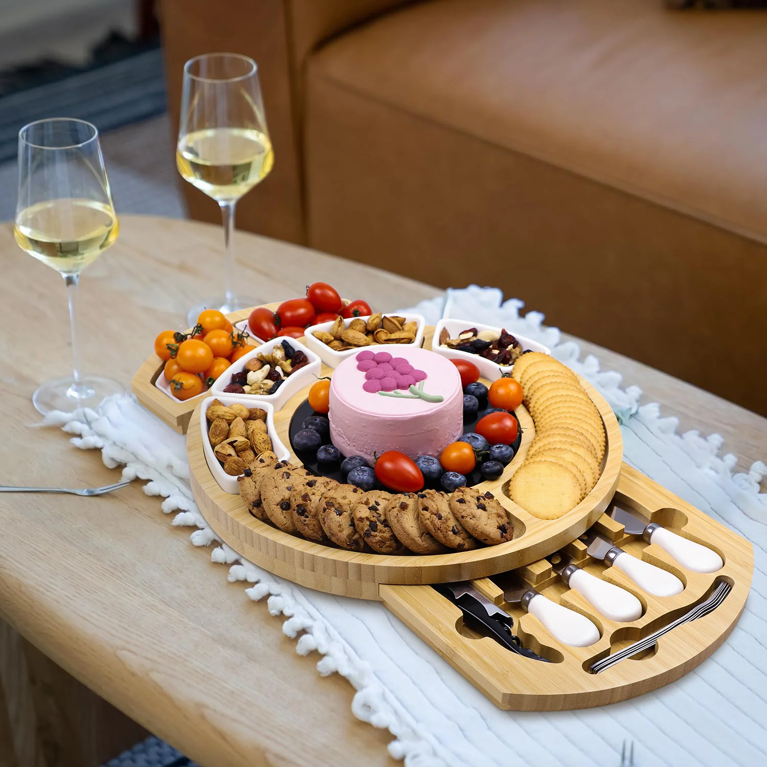 GL Unique Design Expandable  Bamboo Cheese Charcuterie Board With Fruit Cheese Plates Trays And Knife Set