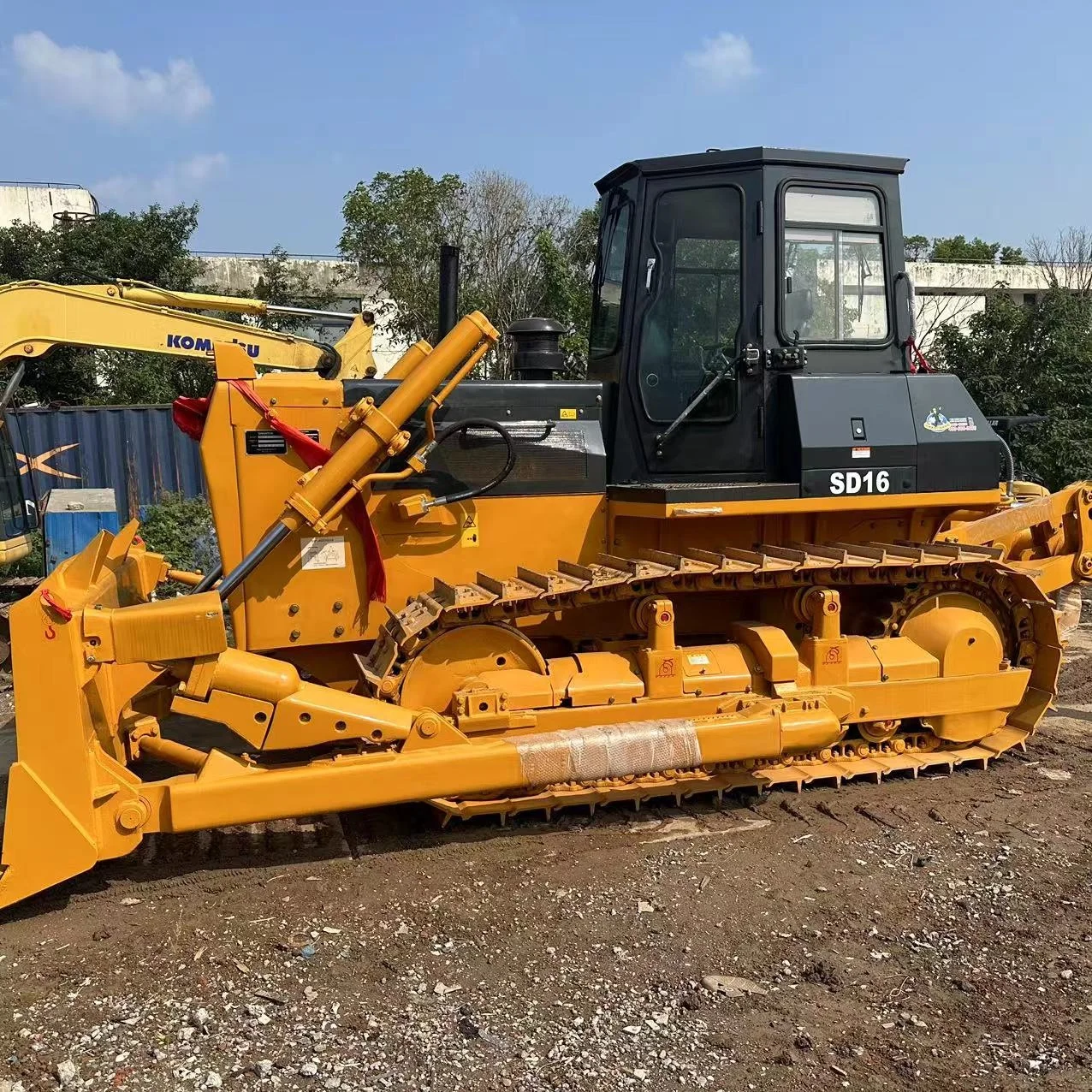 High Operating Efficiency Original Used Shantui Sd16 Crawler Bulldozer in Good Condition ShanTui SD16 SD22 SD32 SD42 Bull Dozers