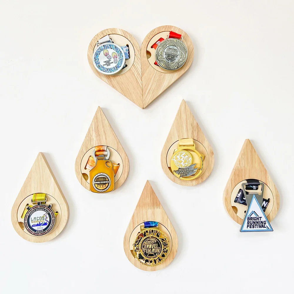 Personalized wooden drop-shaped combination love heart-shaped medal display stand creative drop wooden medal rack