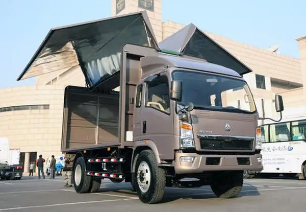  SINOTRUK Supply HOWO Light Truck 10 ton 4x2 howo light cargo truck(flatbed truck) for