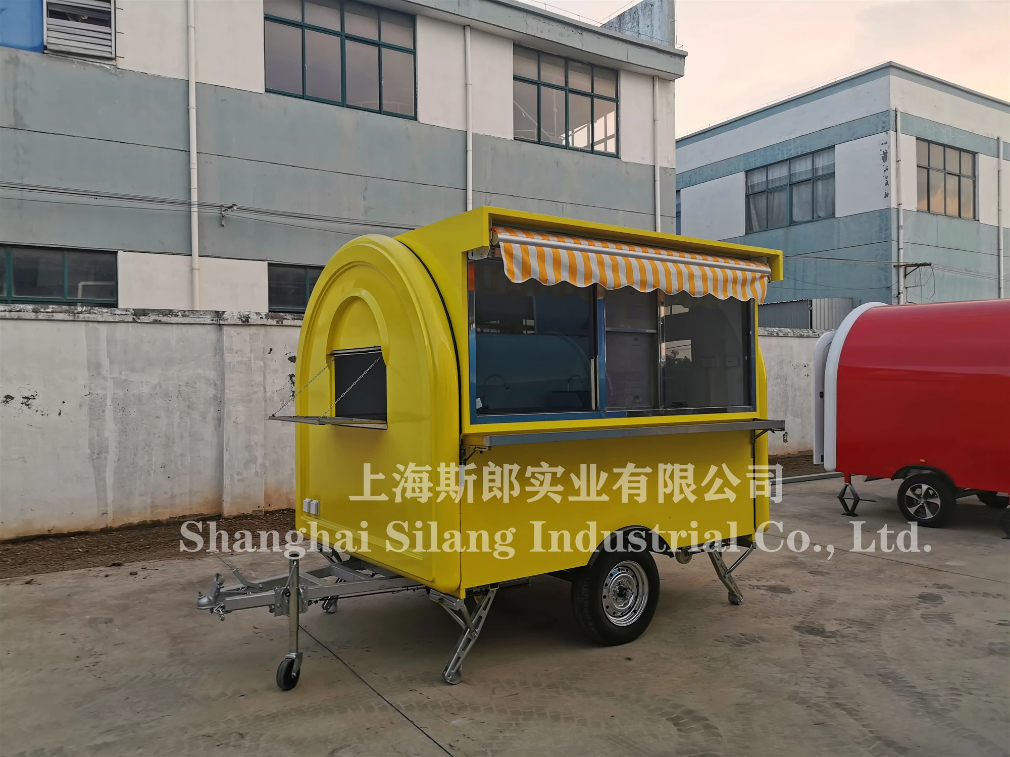 Custom USA stadard  Multiple styles closed catering food truck with awning,food trailer with 3+1 sink for sale