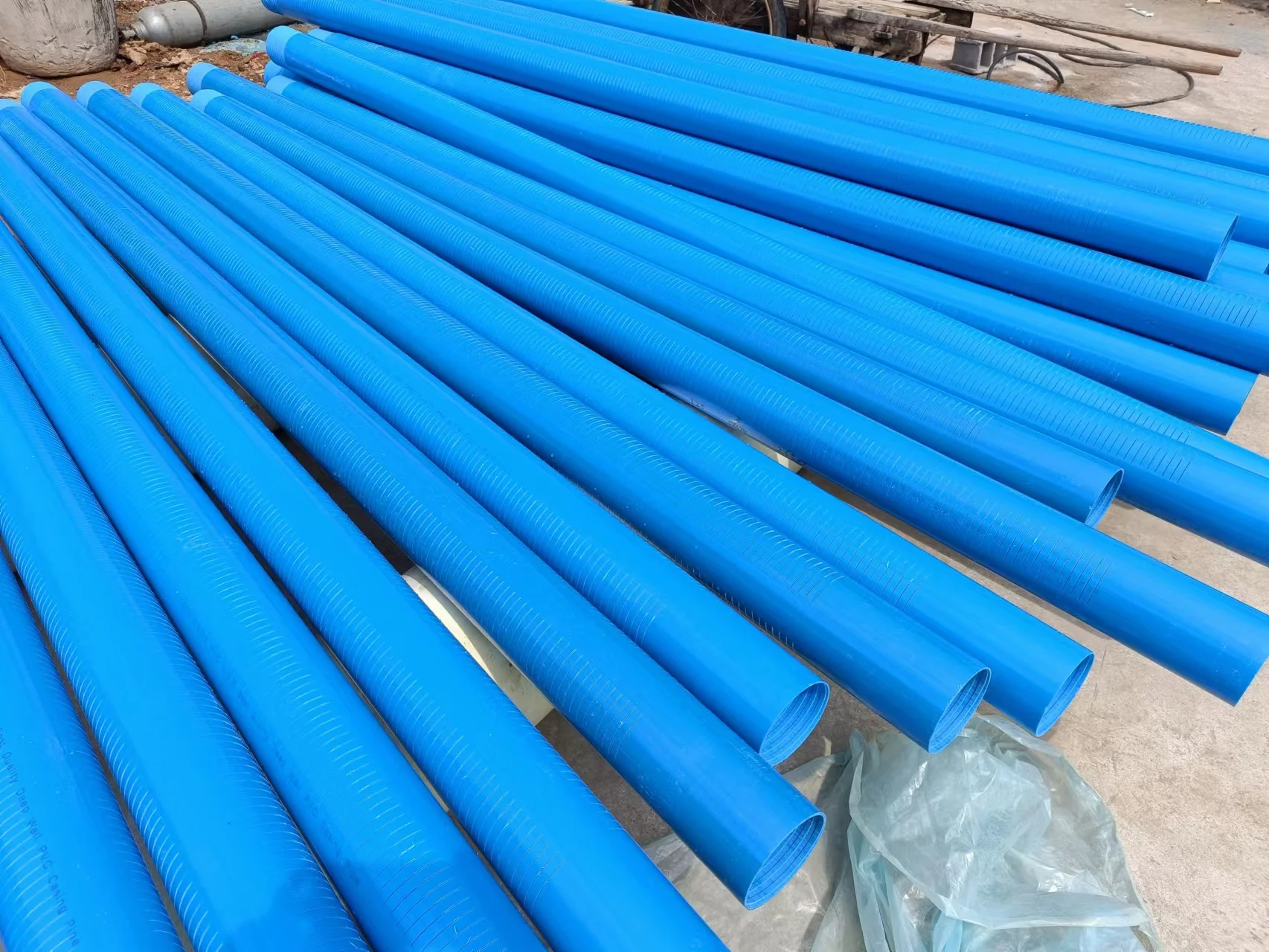 Factory Sale drill hole screen pvc water well screen tube blue pvc pour forage