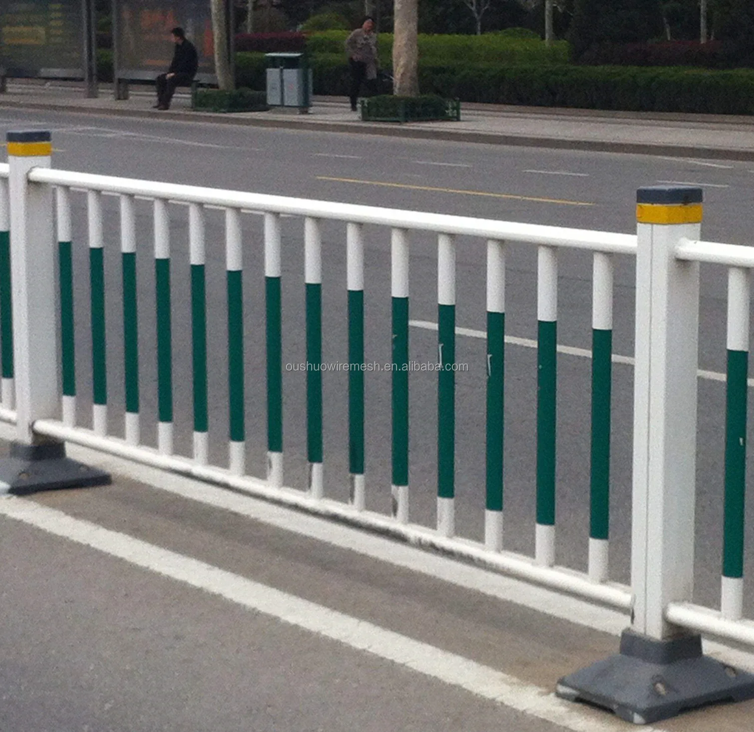 China wire mesh S style Anti - glare fence municipal zinc steel fence