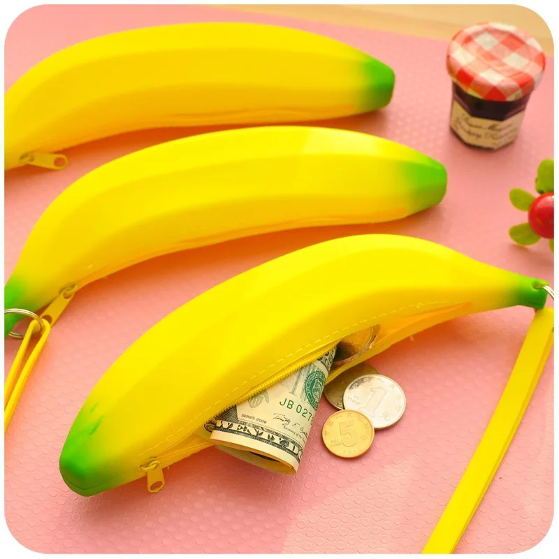 Wholesale Big Capacity Banana Shape Purse Bag Pencil Case Cute Silicone Bag Coin Bag Key Pouch with Zipper