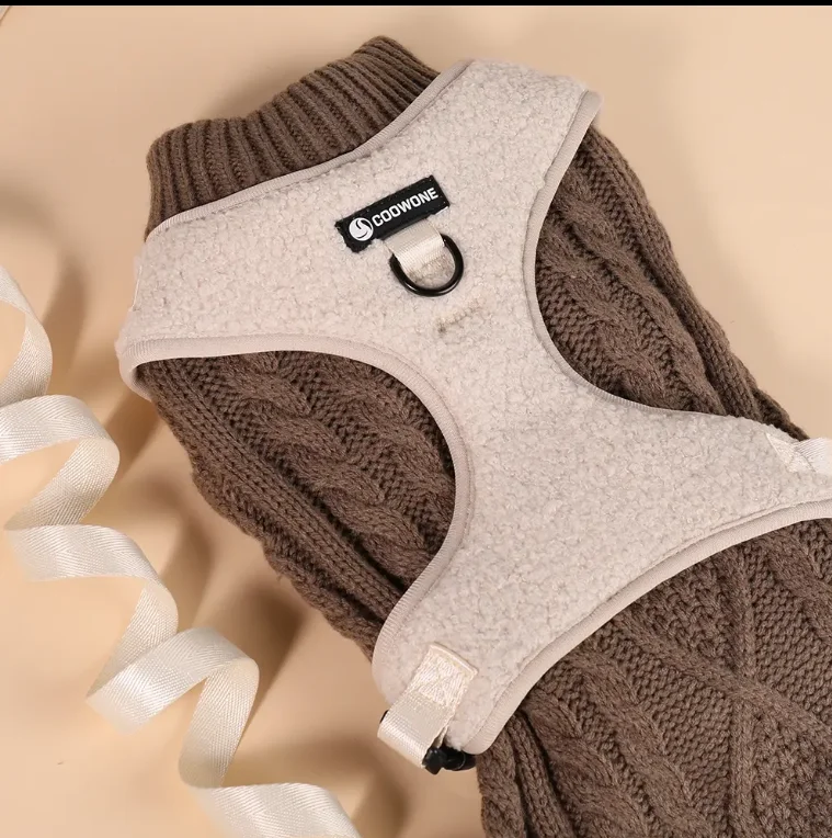 Factory manufacture Waterproof Comfortable Warm Pet Vest Dog Aprrarel Jacket With Harness Pet sweater  Cotton Coat Cloth