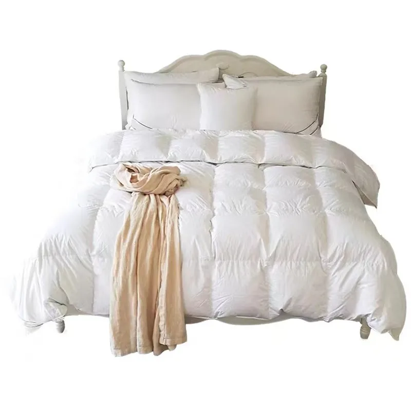 Wholesale Factory Price Polyester microfiber soft home hotel machine washable quilt bed comforter