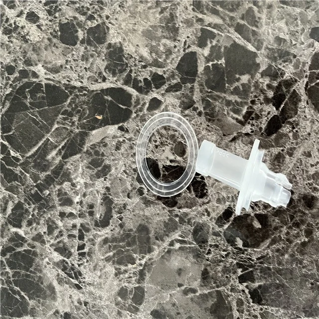 DONGGUAN HIGH QUALITY OIL FILTER  SMALL CAR  WELDING MAKING PLASTIC  CAPS AND TUBES COMPONENTS 04152YZAA1