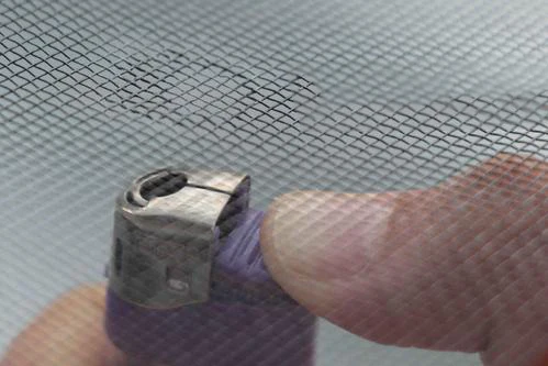 Fiberglass and Plastic Mosquito Proof Mesh Screen Coated Fiberglass Fiber Glass Pvc Insect Mesh for Window Door Screen Netting