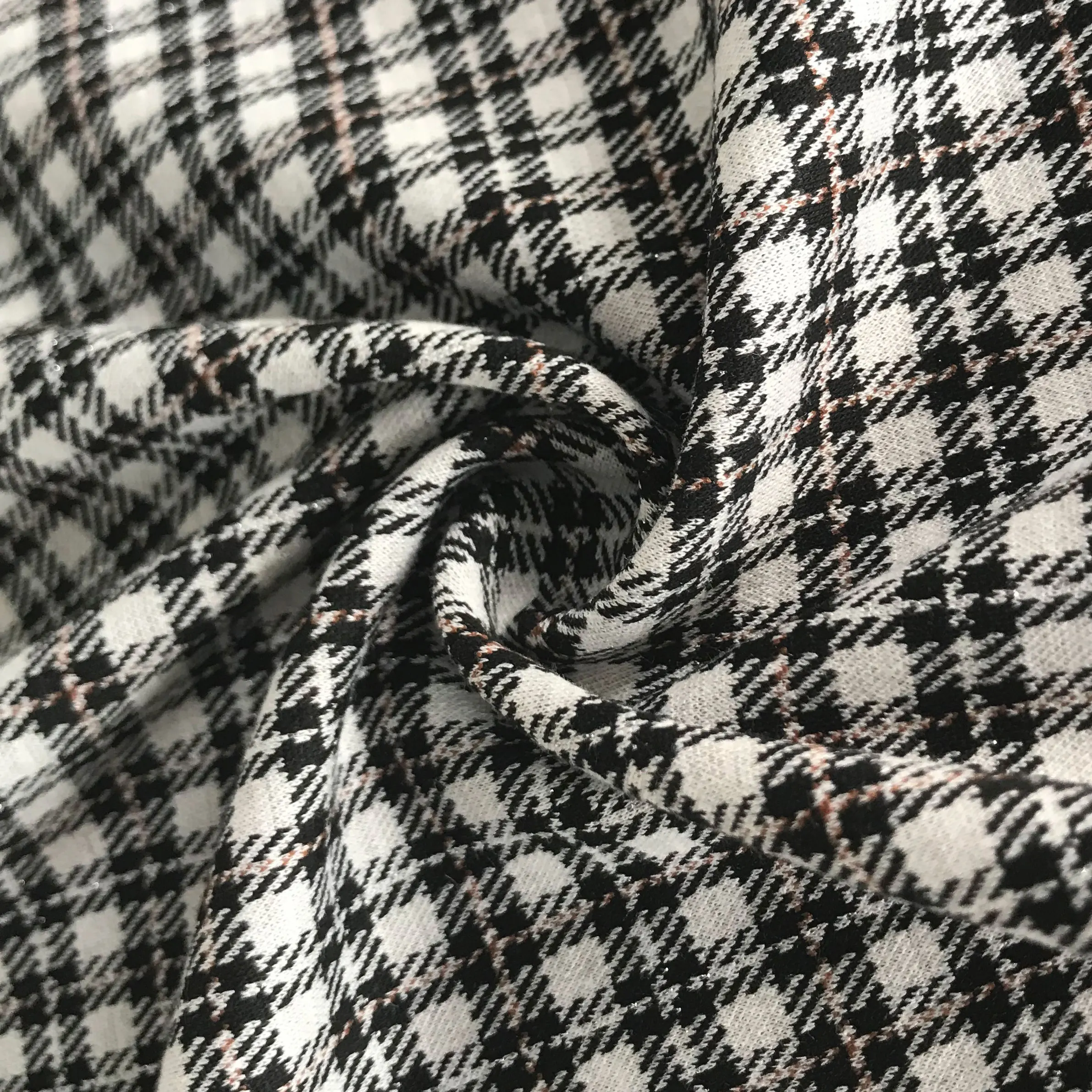 Custom Check Pattern Knitted 66% Polyester Rayon Nylon Elastane Yarn Dyed Jacquard Ponte De Roma Fabric