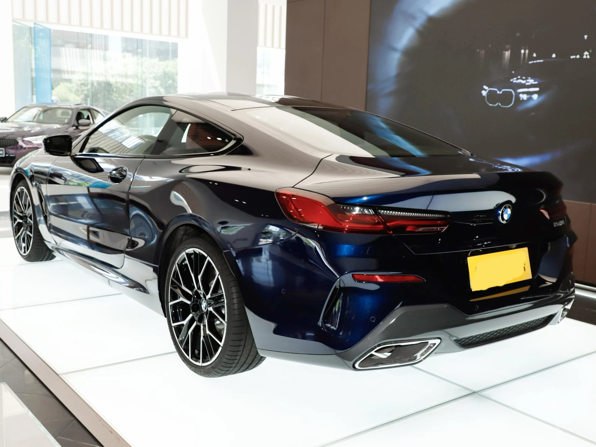 2019 BMW 8 Series Sedan/off-road Vehicle R18 Metal Cheap Used Car Ready Ship Automatic Gearbox All-wheel Turbo Leather Dark LED