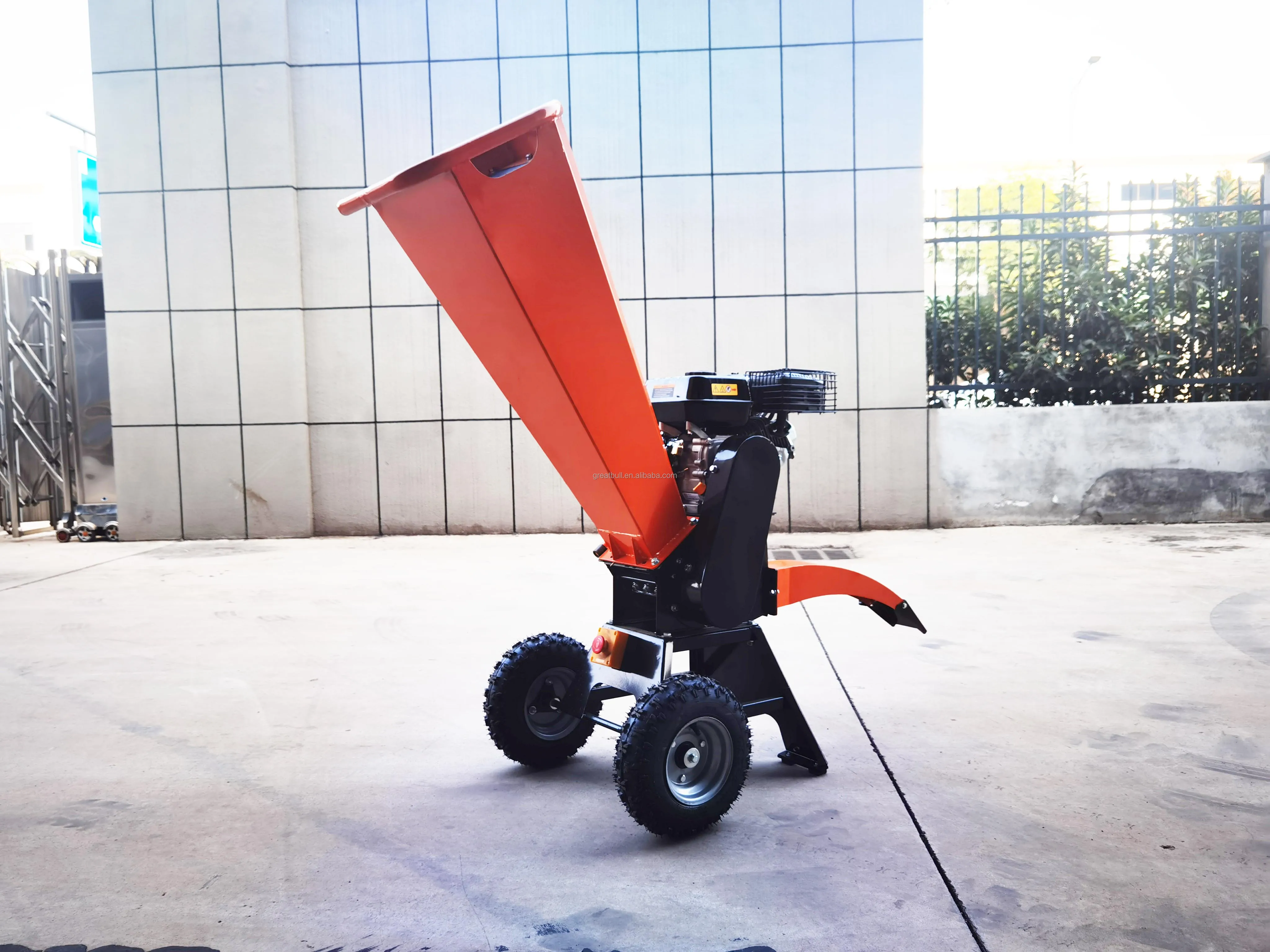 Wood Chipper Shredder Mini Chipper Shredder Tree Chipper Branch Chipper Industrial Wood Chipper wood crusher shredder