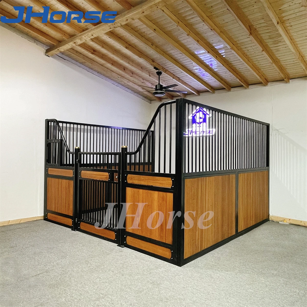 Swing Door Timber Mobile Bamboo Steel Frame Horse Stable With Roof Corner Post