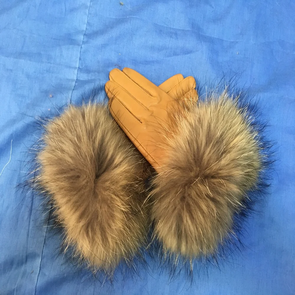 2019 Winter Women Windproof Genuine Sheep Skin Leather Gloves Fashion Design Raccoon Fur