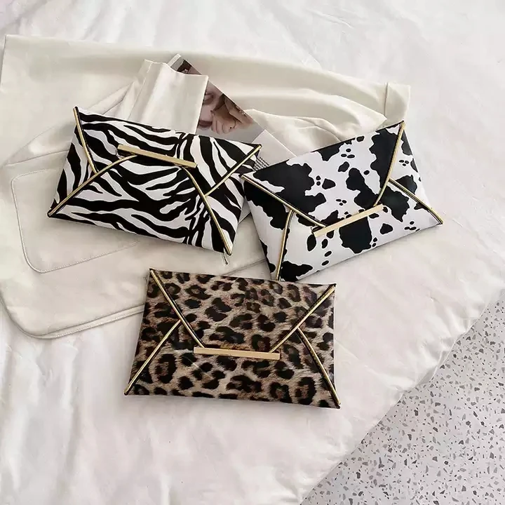 New Arrival High Quality Cosmetic Purse Bag Korean Fashion Women Large Daily Handbag Leopard Cow Print Zipper Envelope Clutch