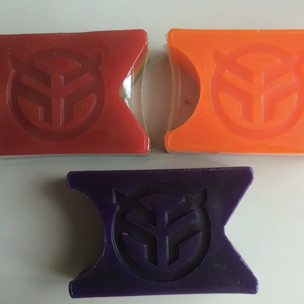 Custom skate wax Skateboard wax Grind wax specially designed for sliding and grinding Free sample Low MOQ Free design service