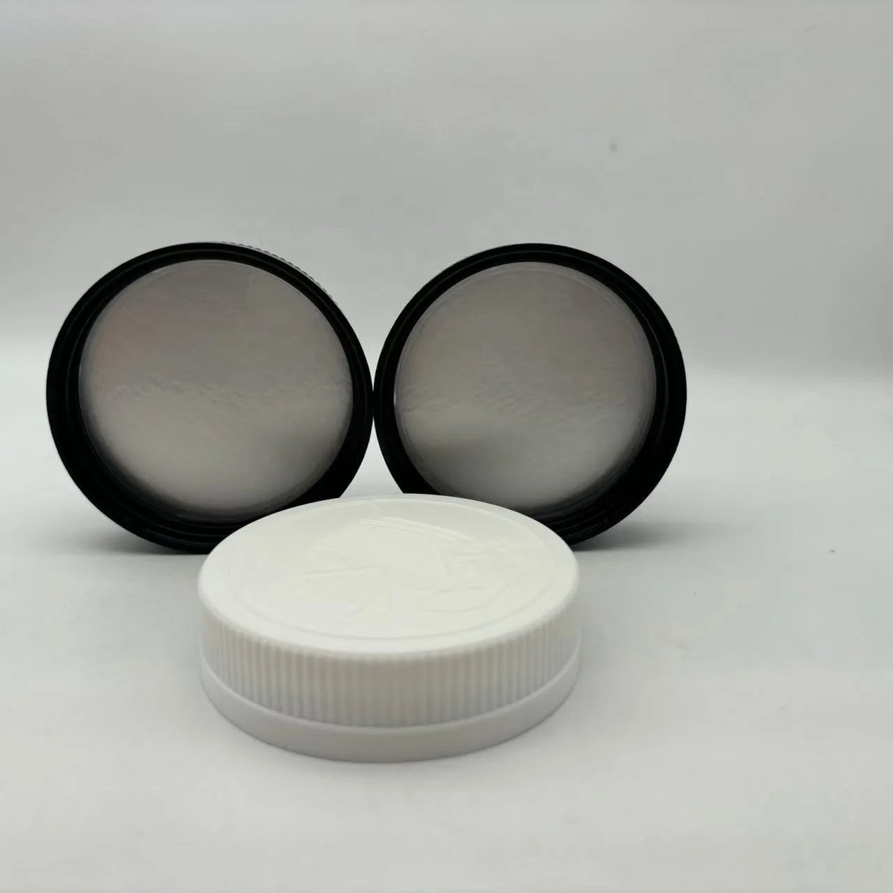 High Quality   62mm  Various  Colors  Plastic  Press And  Twist  Cap  For Plastic Bottle  Packed With  Food  To  Use