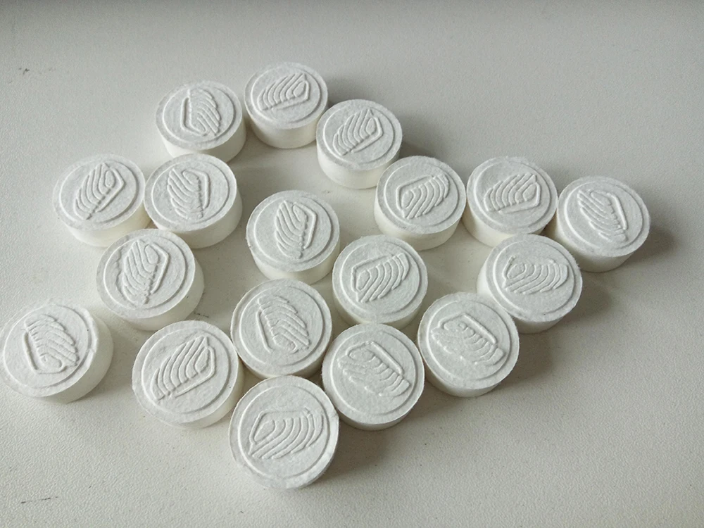 Compressed Towels, Coin Tissues Camping Wipes Toilet Paper Tablets Portable Towels for Home Beauty and Outdoors Hiking