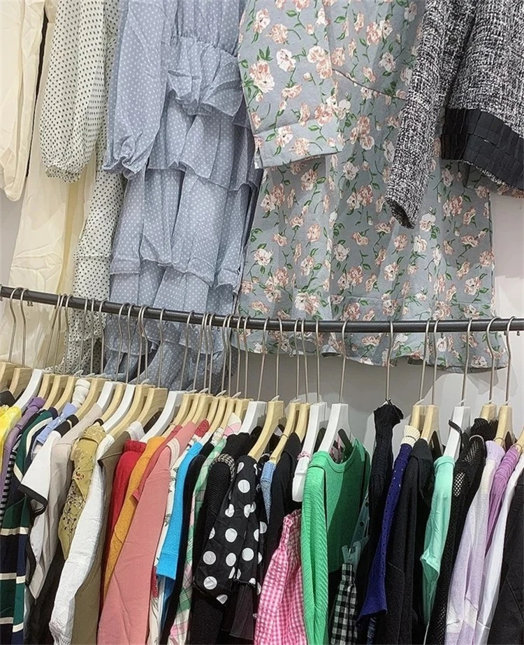 Old clothes used clothes dresses women used clothes cotton second hand bales mixed used clothing