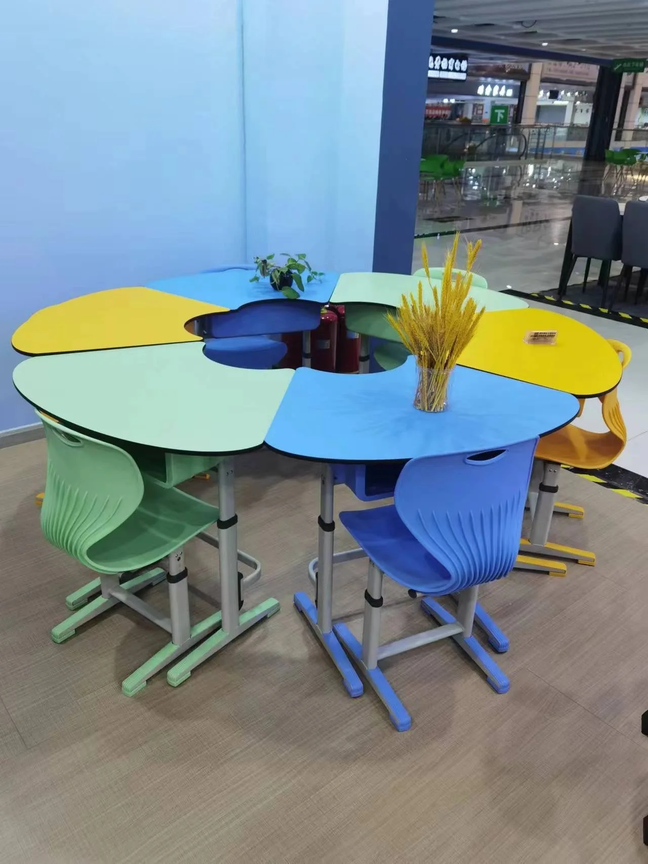 School Furniture Collaborative School Desk and Chair Furniture Wood Material for University Workshop Educational Supplies