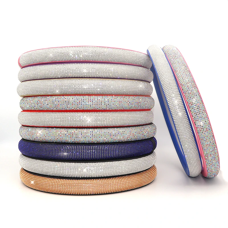 
Bling Crystal Glitter Rhinestones Bedazzled Universal 15 Inch Anti Slip New Fashion Diamond Leather Car Steering Wheel Cover 