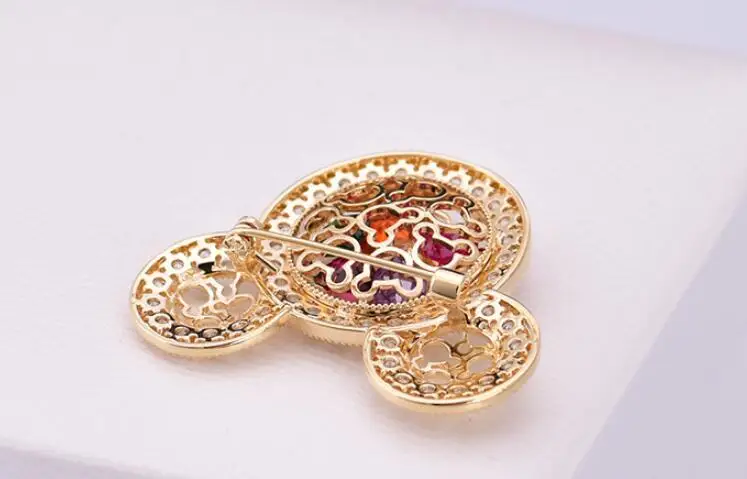 High quality New  brooch Korean fashion flower bulk rhinestone pin brooch ladies letter C Brooch