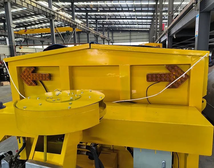 2023  New design 6 8 10 cubic meters Vehicle mounted  automation salt spreader for ice pavement