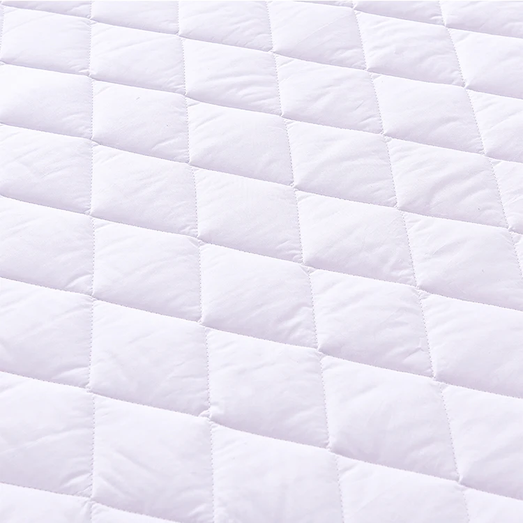 Hot Selling Cheap Custom King Size Hypoallergenic PolyesterJacquard Quilted Waterproof Mattress Protector Cover