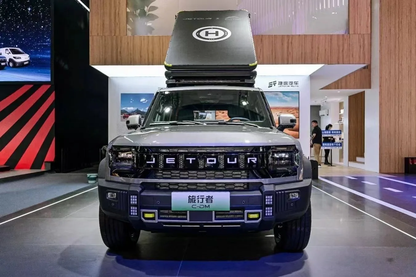 JETOUR t-2 Traveler 2024 SUV Luxury Petrol Car 7DCT Sports LHD 4WD 2.0T 7 Seats Automotive Gasoline Vehicle jietu t2 gas cars