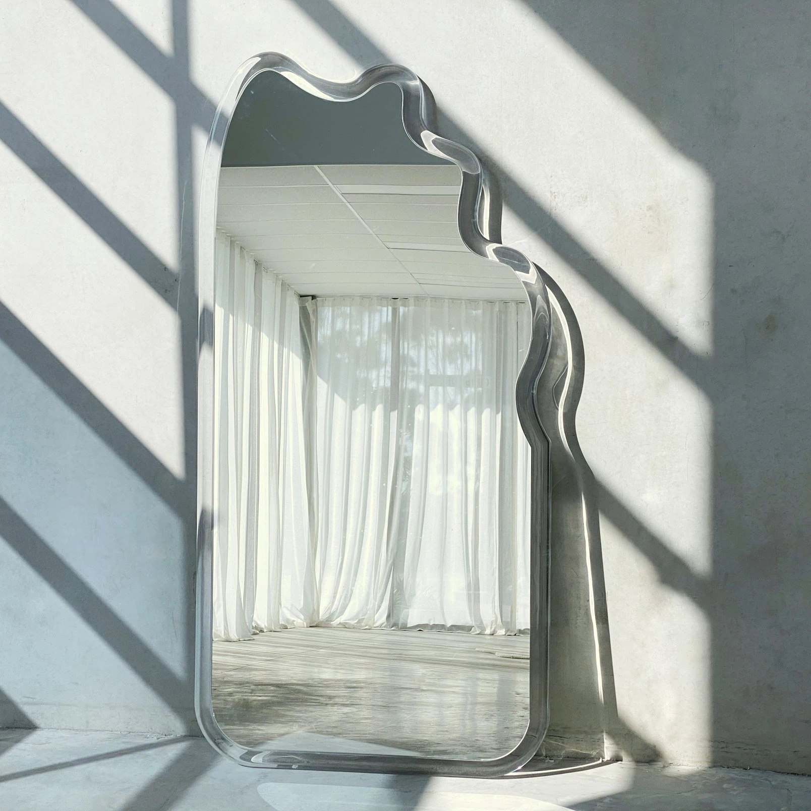 Living Room Decorative Hanging Wall Full Length Silver Mirrors Home Decor Makeup Acrylic Mirror Fabric Frame