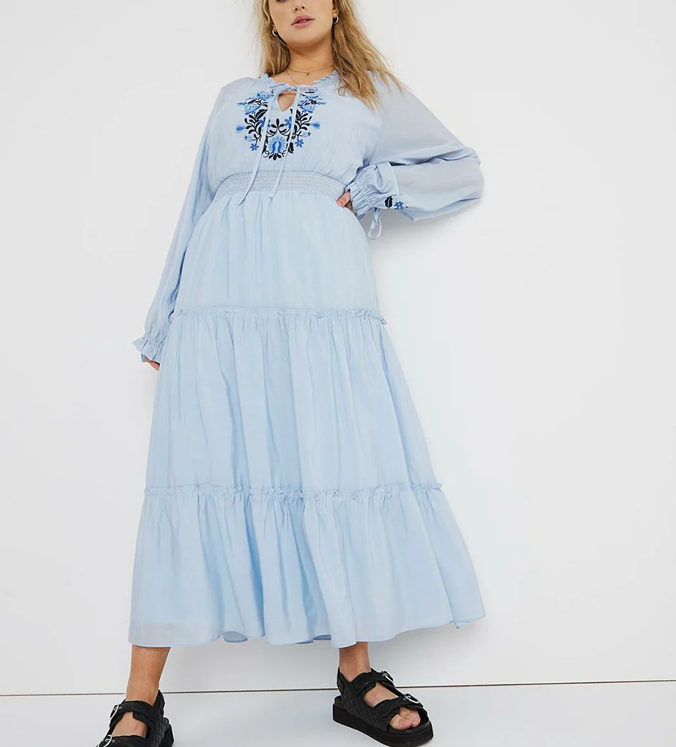 2021 New Arrival Custom Tiered Long Sleeve Dresses Blue Embroidered Maxi Dress
