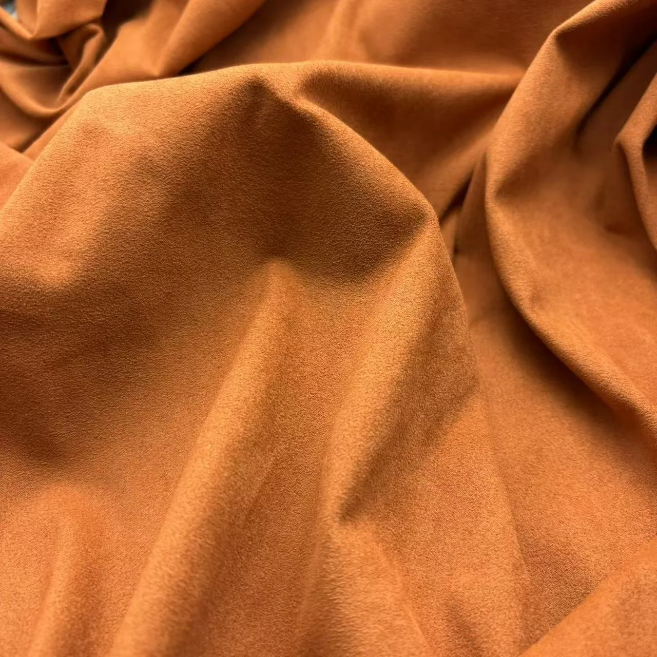 Factory Price Knitted Solid Color Dyed 260Gsm 85% Polyester 15% Spandex Suede Fabric For Clothing