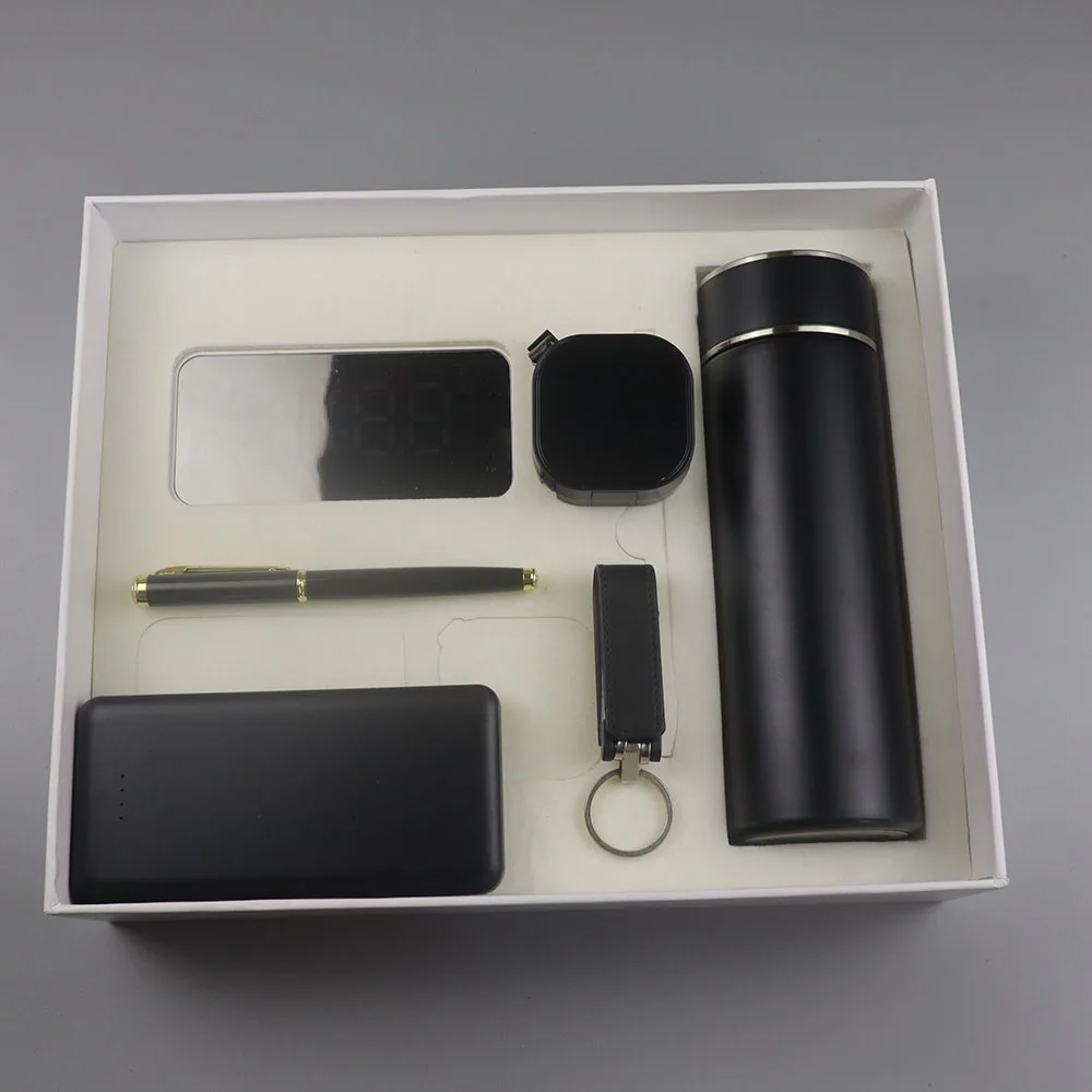 Новый продукт идеи 2024 роскошных электронных деловых подарков power bank небольшой набор гаджетов